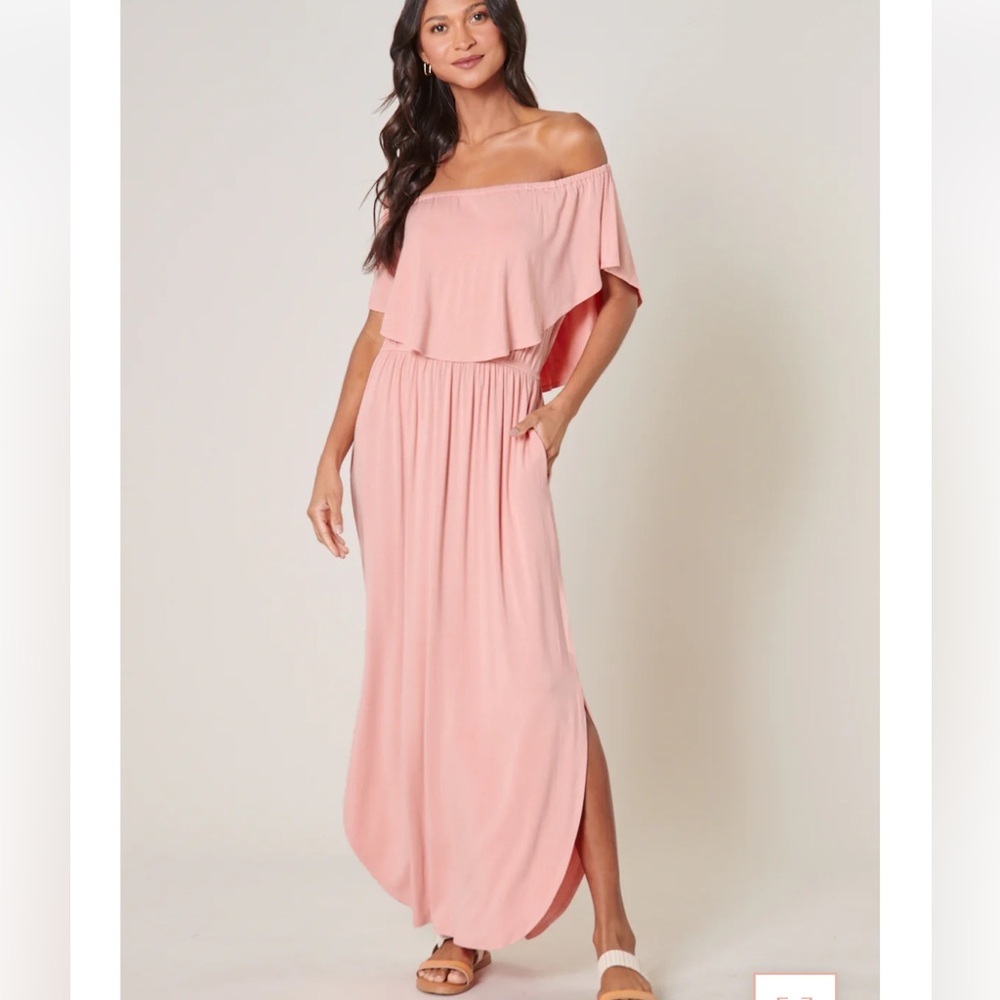 Francescaβs Off The Shoulder Maxi Dress